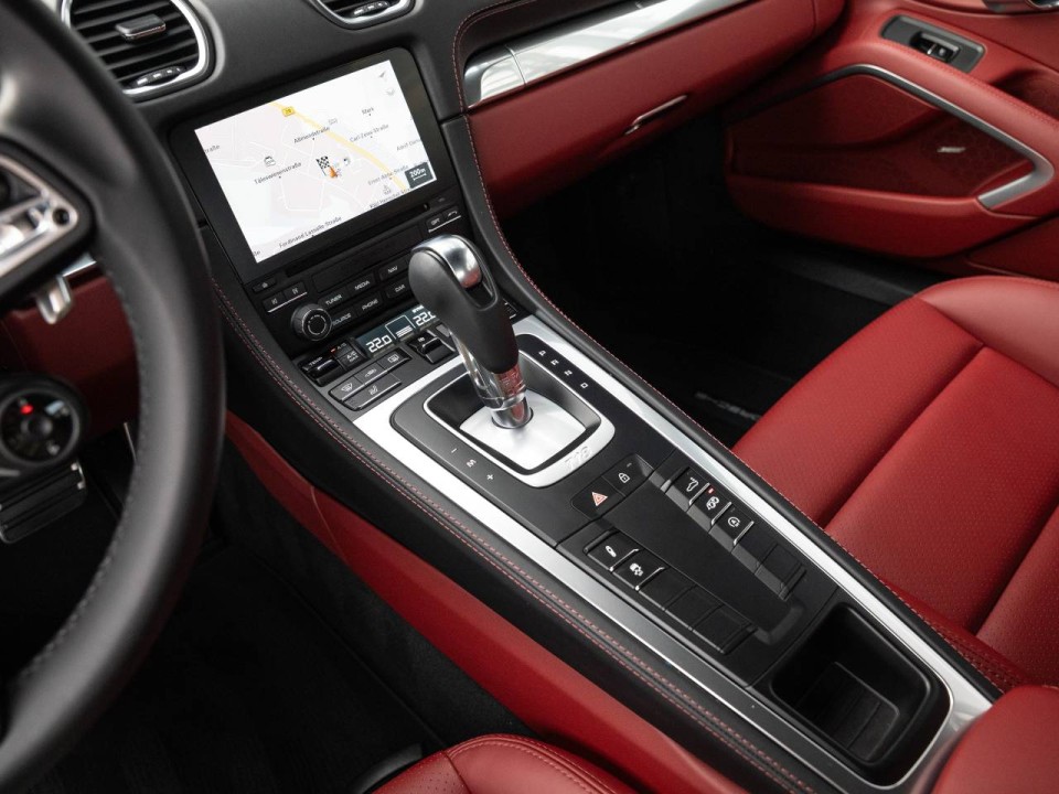 Porsche 718 Cayman GTS - foto 12