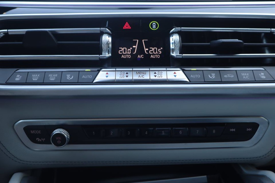 BMW X6 M Competition - foto 11