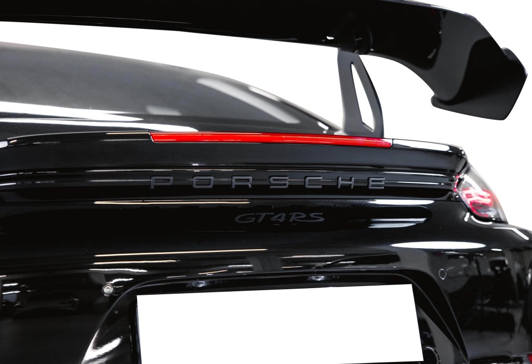 Porsche 718 Cayman GT4 RS - foto 28