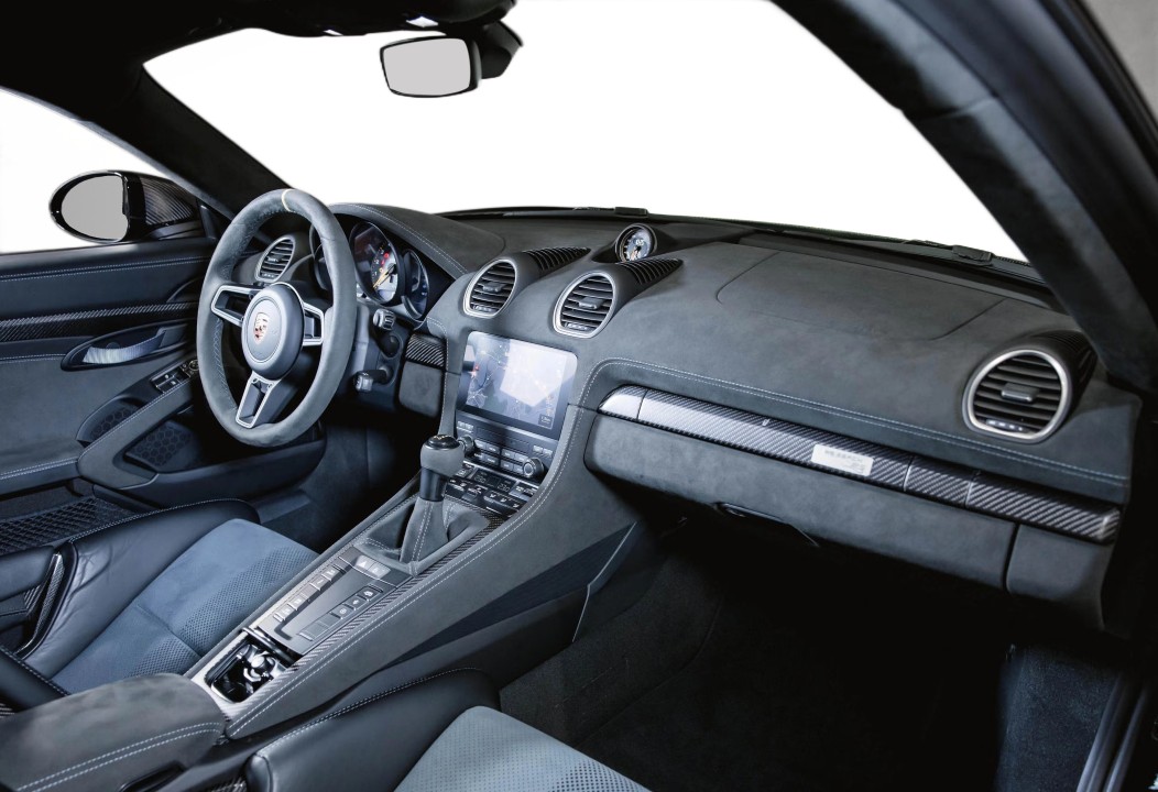 Porsche 718 Cayman GT4 RS - foto 7