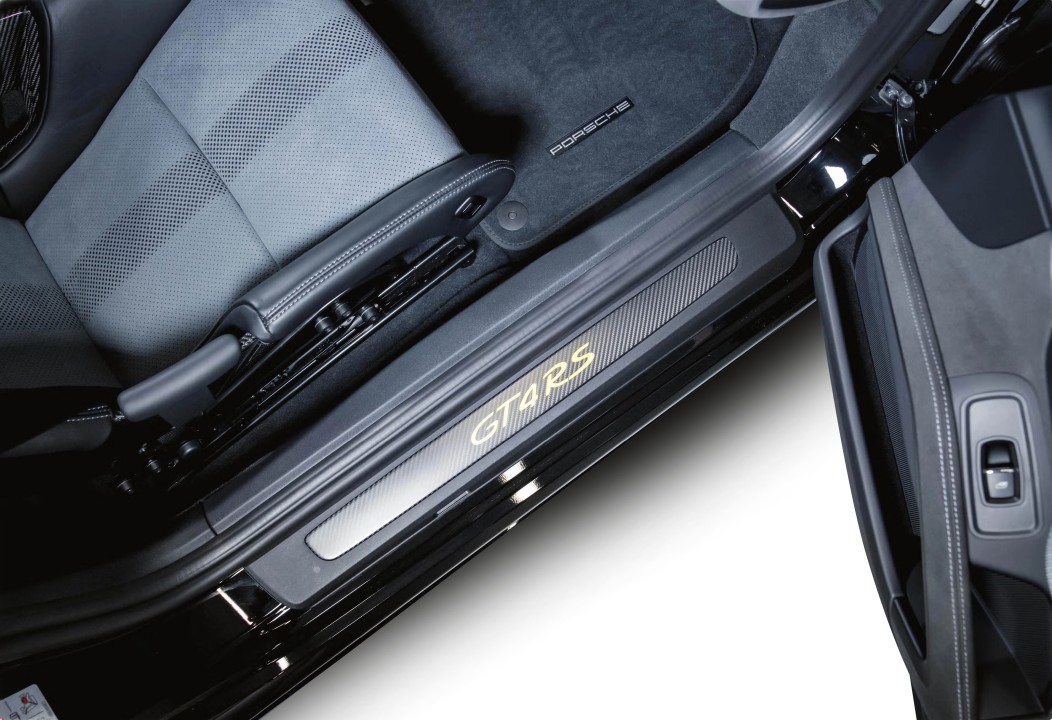 Porsche 718 Cayman GT4 RS - foto 26
