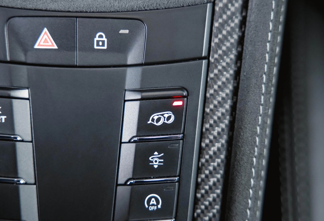 Porsche 718 Cayman GT4 RS - foto 12