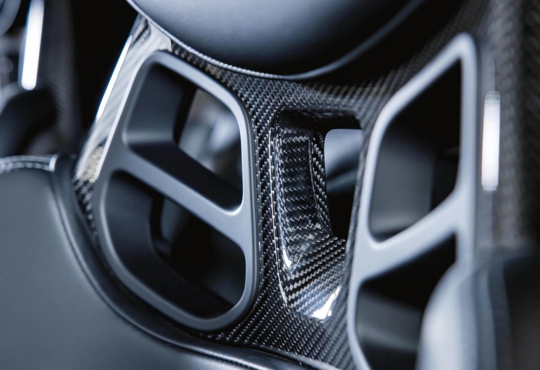 Porsche 718 Cayman GT4 RS - foto 16