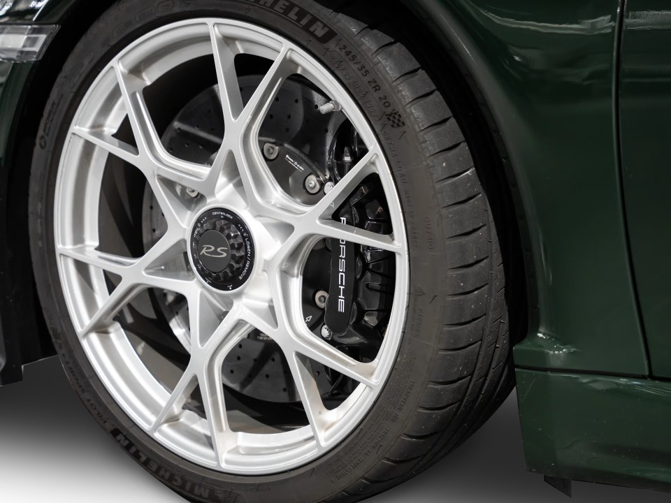 Porsche 718 Cayman GT4 RS - foto 30