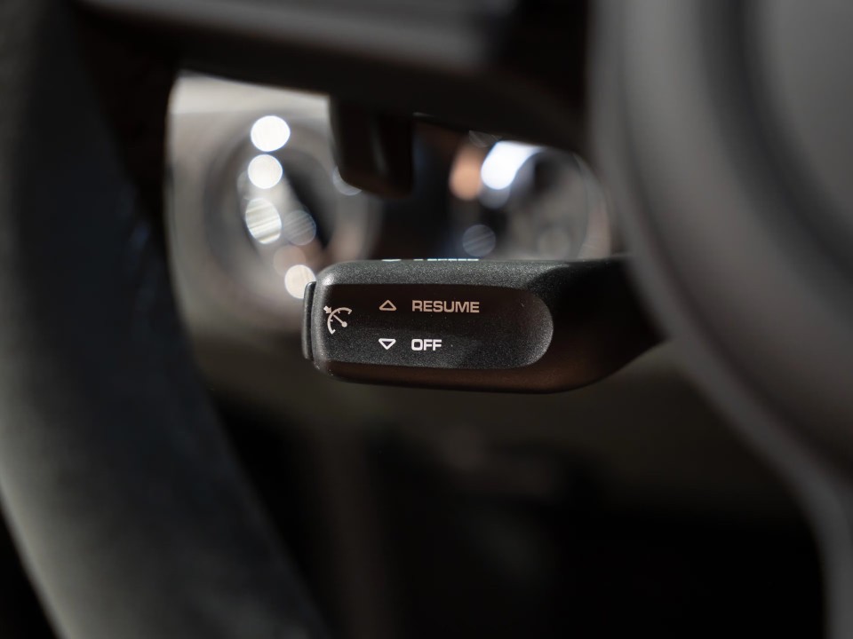 Porsche 718 Cayman GT4 RS - foto 9