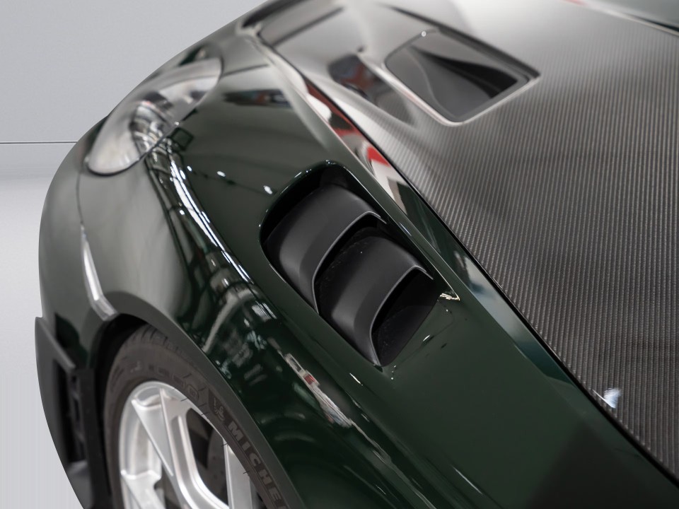 Porsche 718 Cayman GT4 RS - foto 29