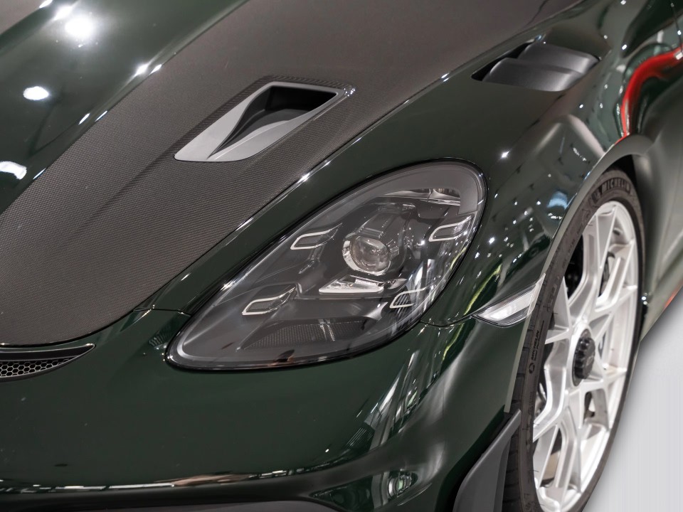 Porsche 718 Cayman GT4 RS - foto 28