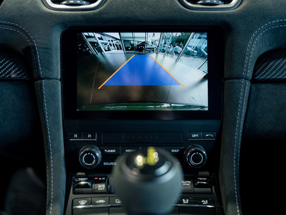 Porsche 718 Cayman GT4 RS - foto 14