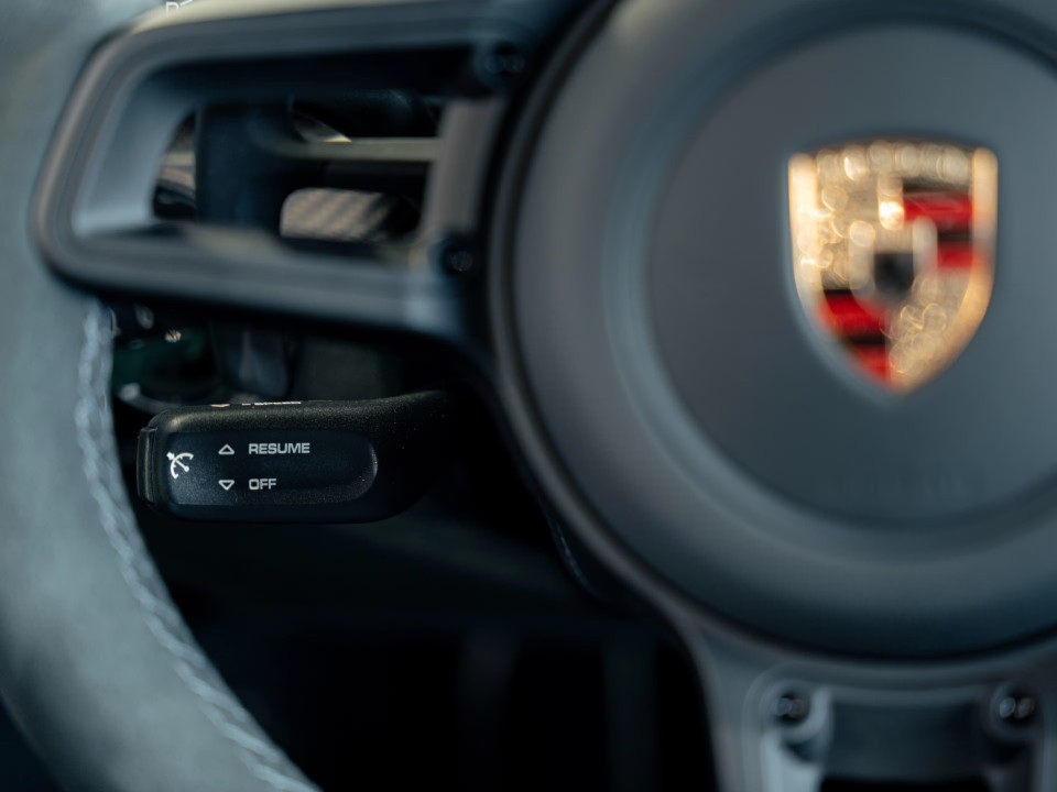 Porsche 718 Cayman GT4 RS - foto 11