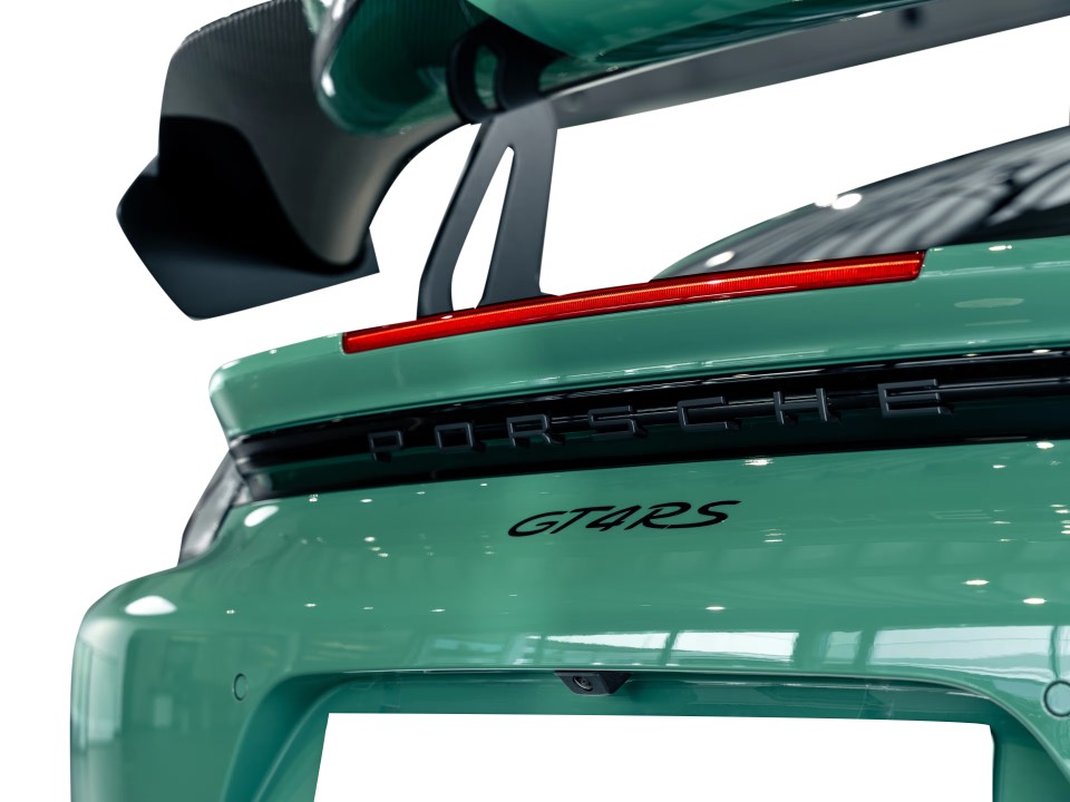 Porsche 718 Cayman GT4 RS - foto 22