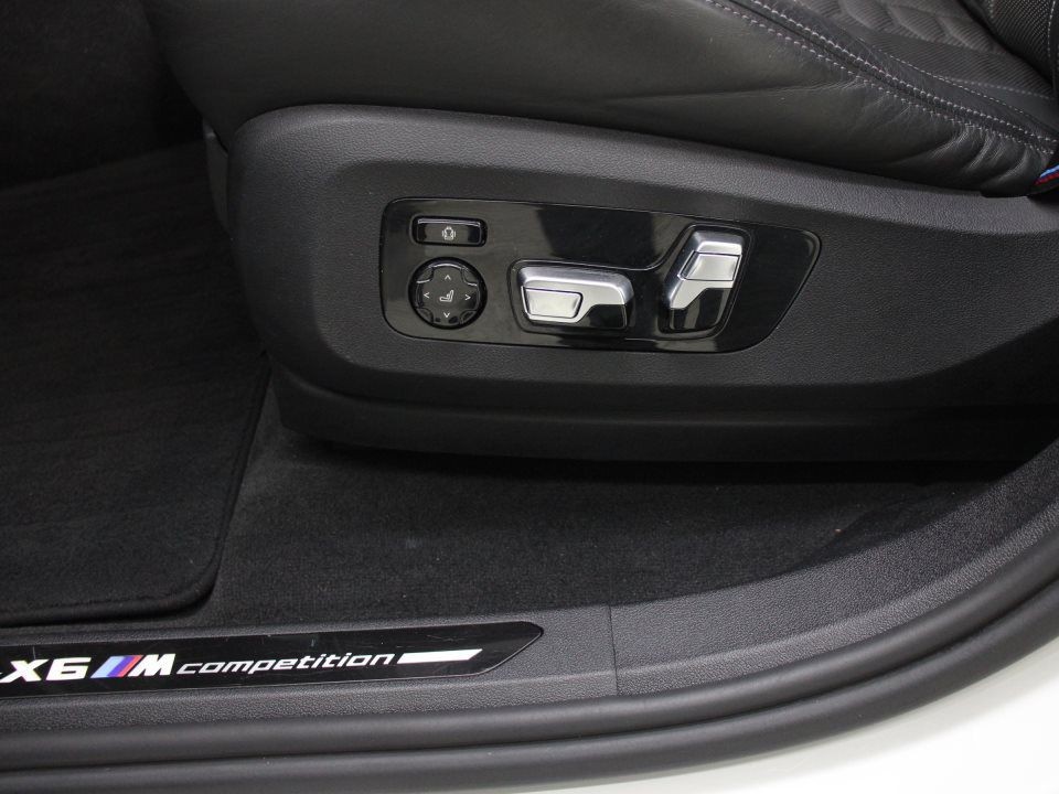 BMW X6 M Competition - foto 15