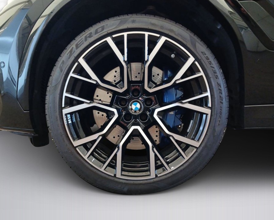 BMW X6 M Competition - foto 13