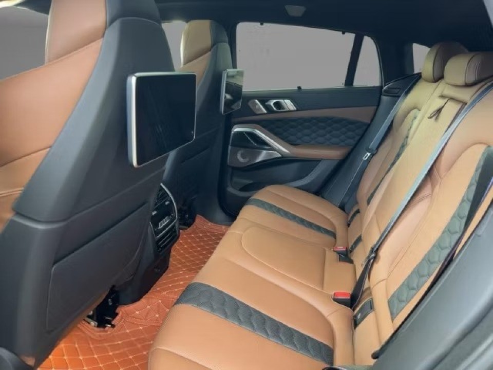 BMW X6 M Competition - foto 15