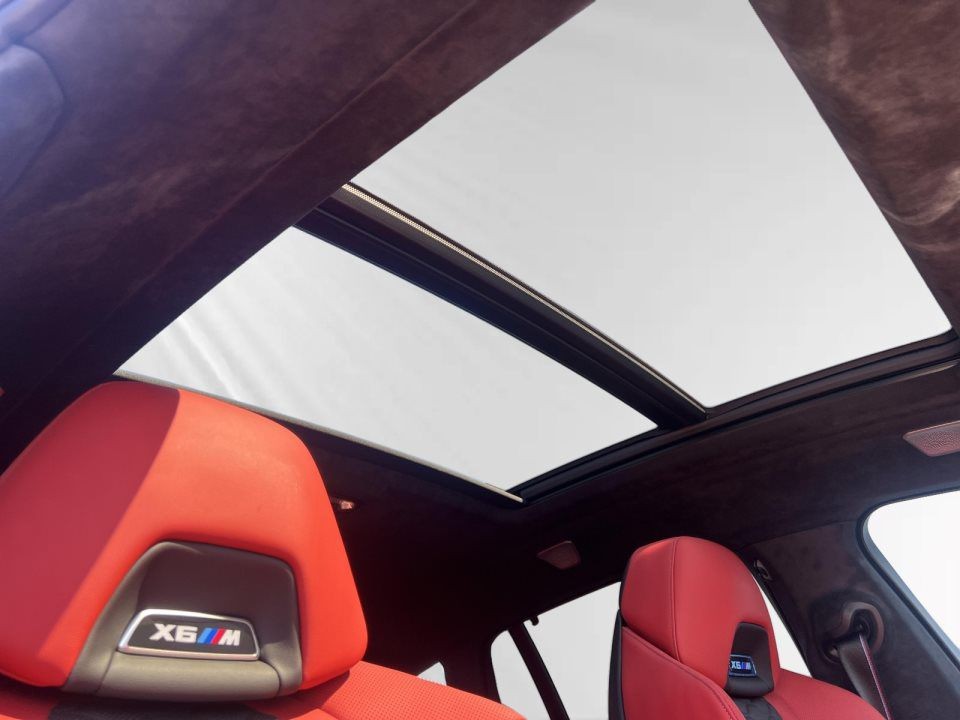 BMW X6 M Competition - foto 11