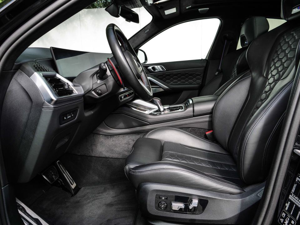 BMW X6 M Competition - foto 8