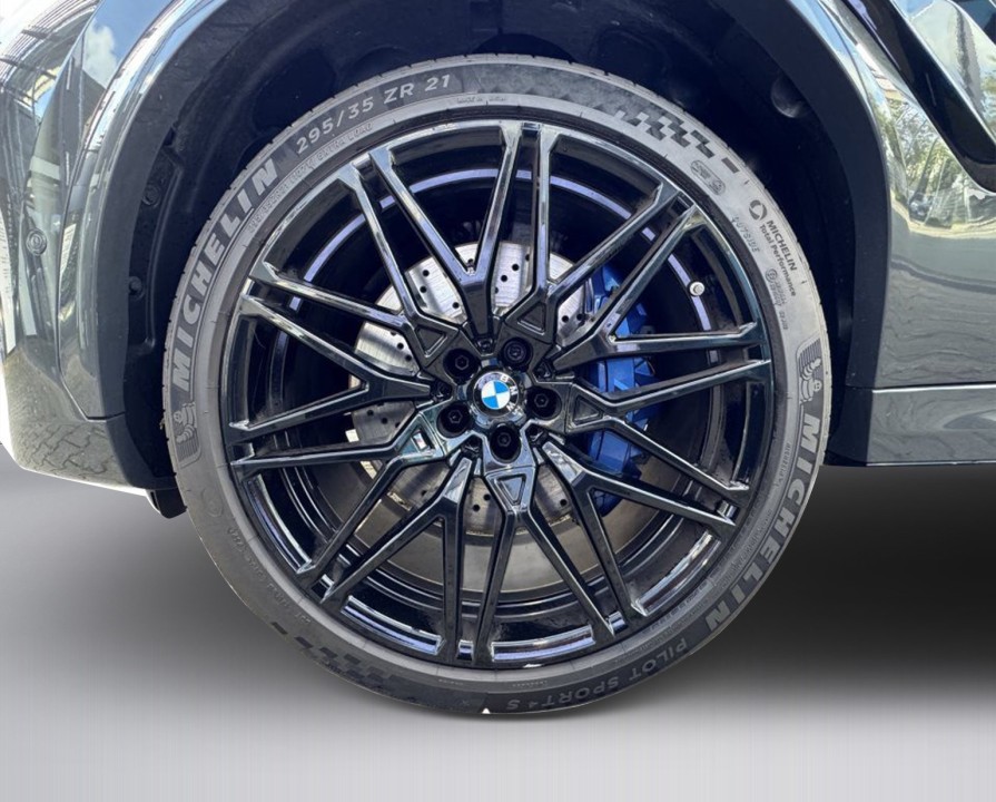 BMW X6 M Competition - foto 19