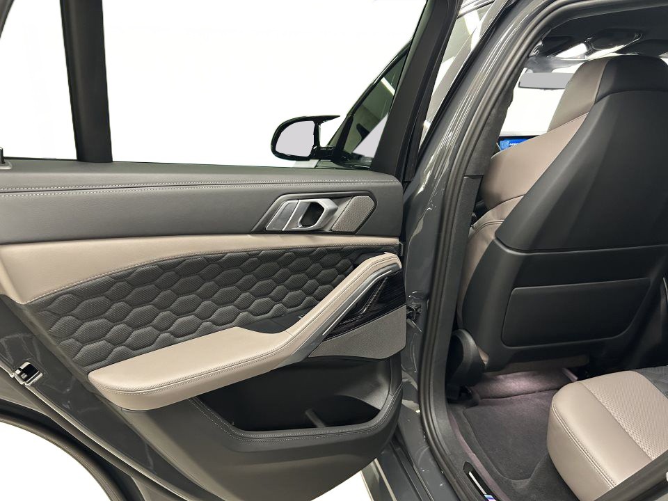 BMW X6 M Competition - foto 15