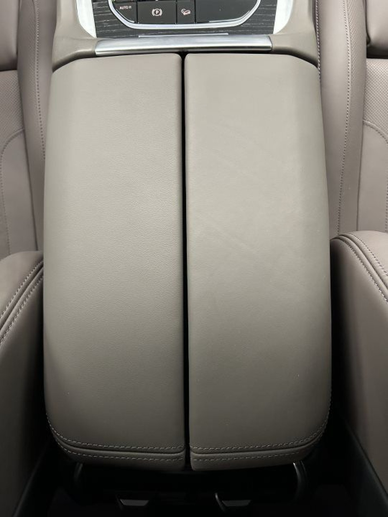 BMW X6 M Competition - foto 13