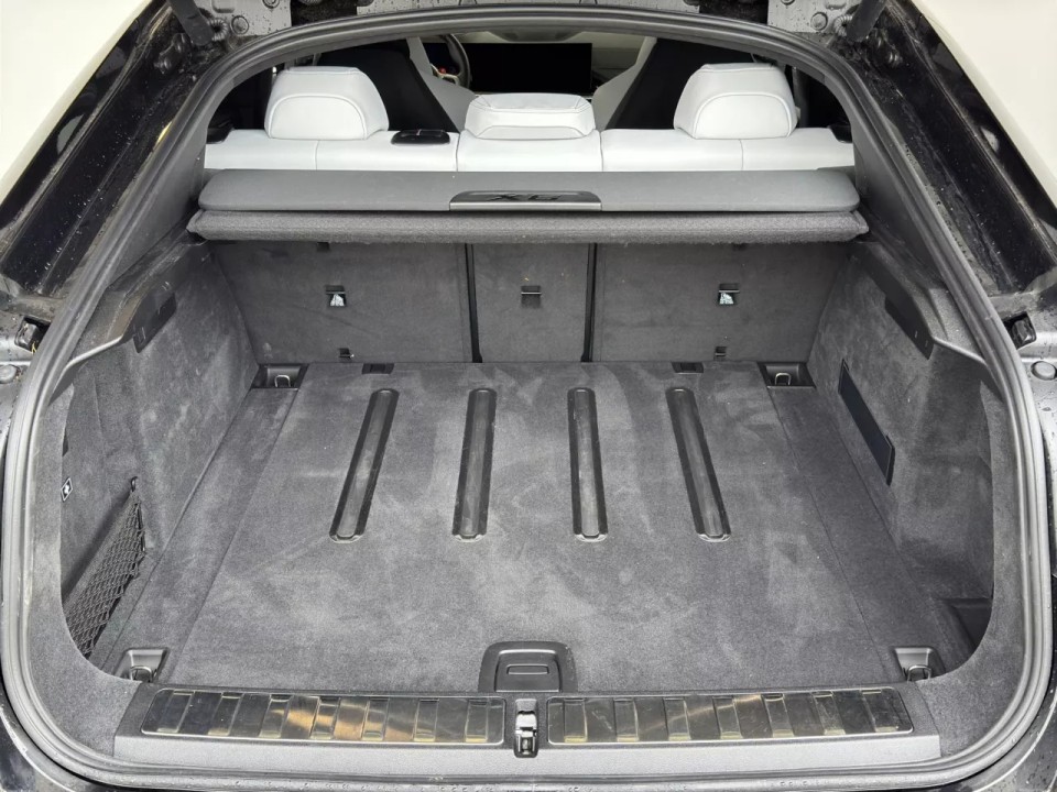 BMW X6 M Competition - foto 7