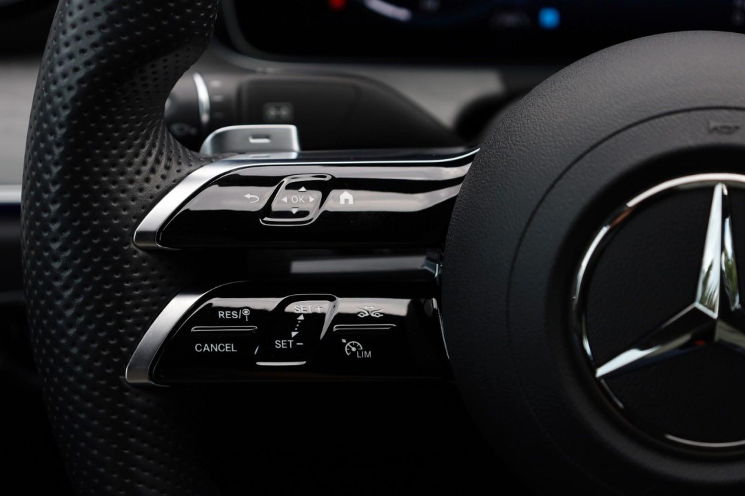 Mercedes-Benz CLS 400d 4MATIC AMG Line - foto 19