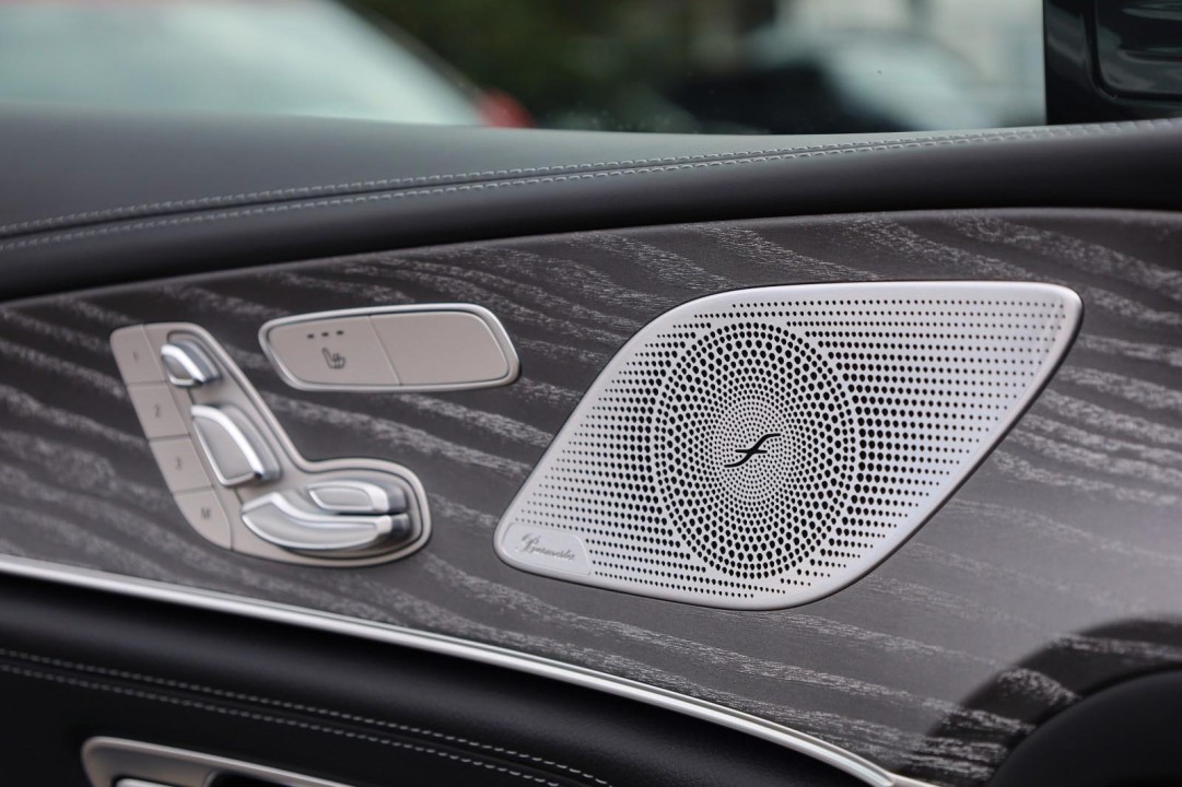 Mercedes-Benz CLS 400d 4MATIC AMG Line - foto 24