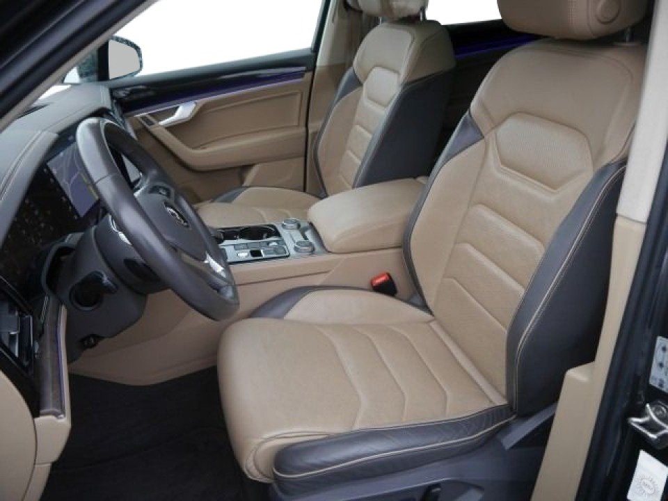 Volkswagen Touareg V6 TDI R-Line (3)