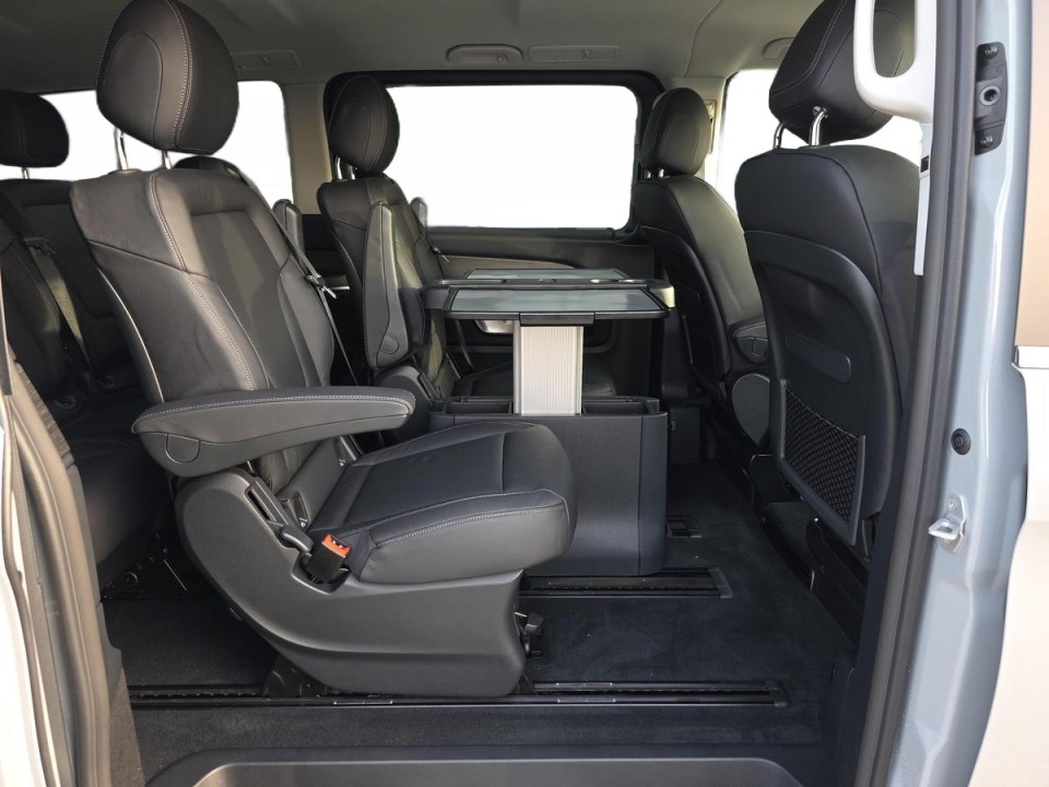 Mercedes-Benz V 250d 4MATIC Extralong Avantgarde - foto 12