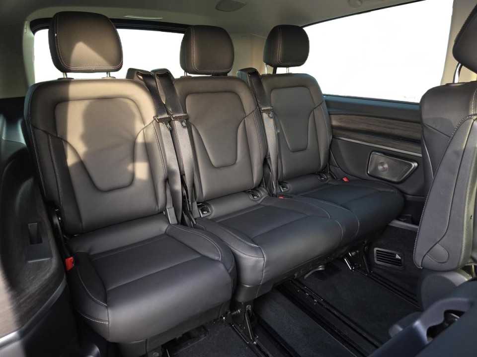 Mercedes-Benz V 250d 4MATIC Extralong Avantgarde - foto 13