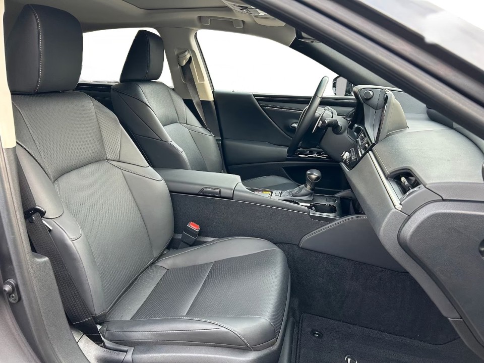 Lexus Seria ES 300h Style Edition - foto 22