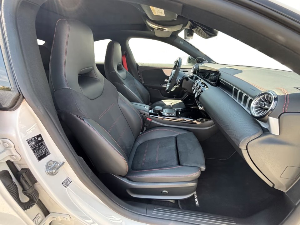 Mercedes-Benz CLA 45 S 4MATIC AMG - foto 7