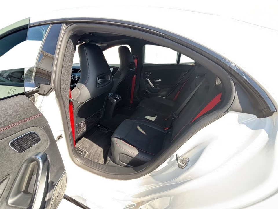 Mercedes-Benz CLA 45 S 4MATIC AMG - foto 9