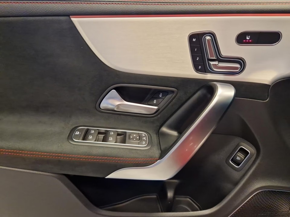 Mercedes-Benz CLA 45 S 4MATIC+ Coupe - foto 10