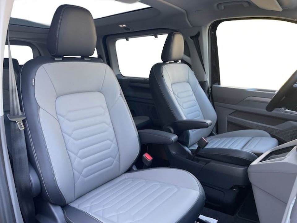 Volkswagen Caravelle - foto 8