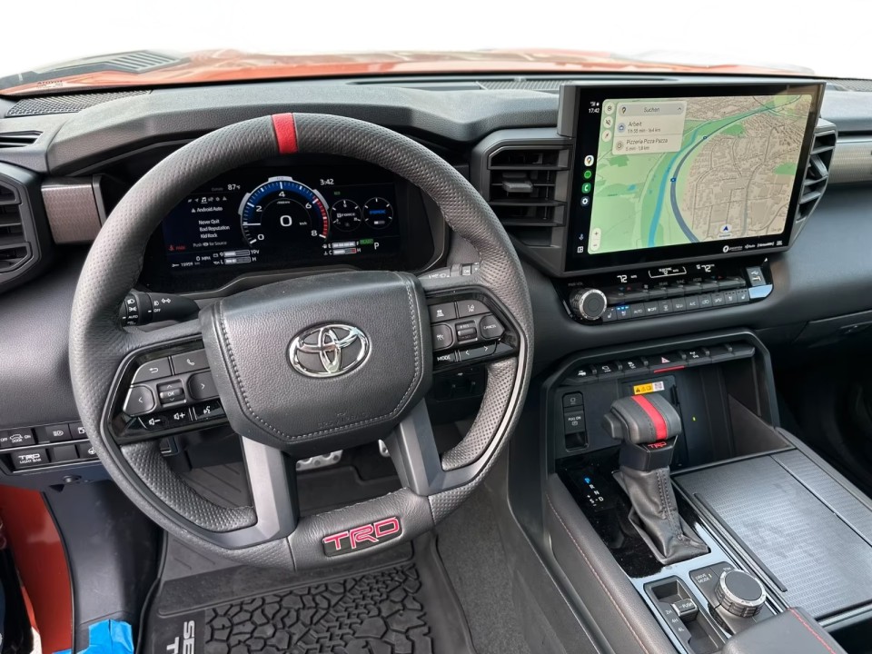 Toyota Sequoia TRD Pro - foto 10