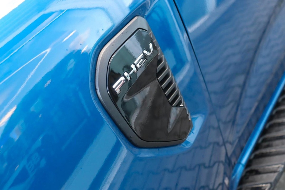 Ford Ranger XLT PHEV - foto 37