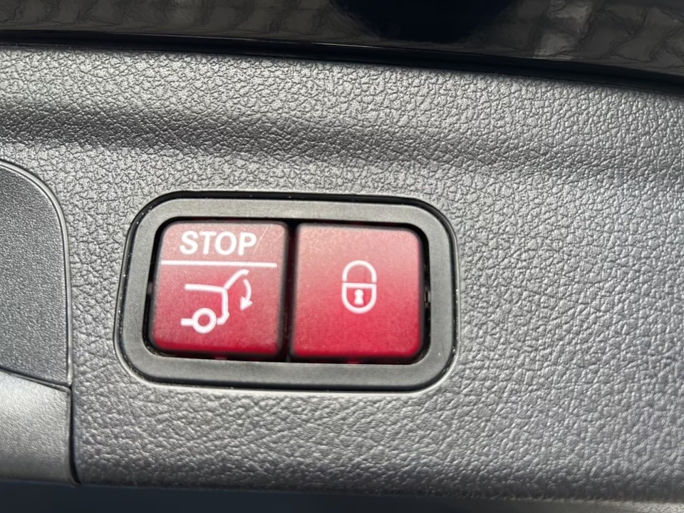 Mercedes-Benz GLE 350de AMG - foto 12