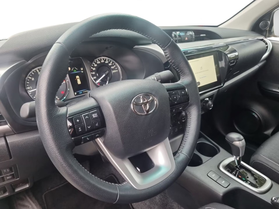 Toyota Hilux Double Cab - foto 9