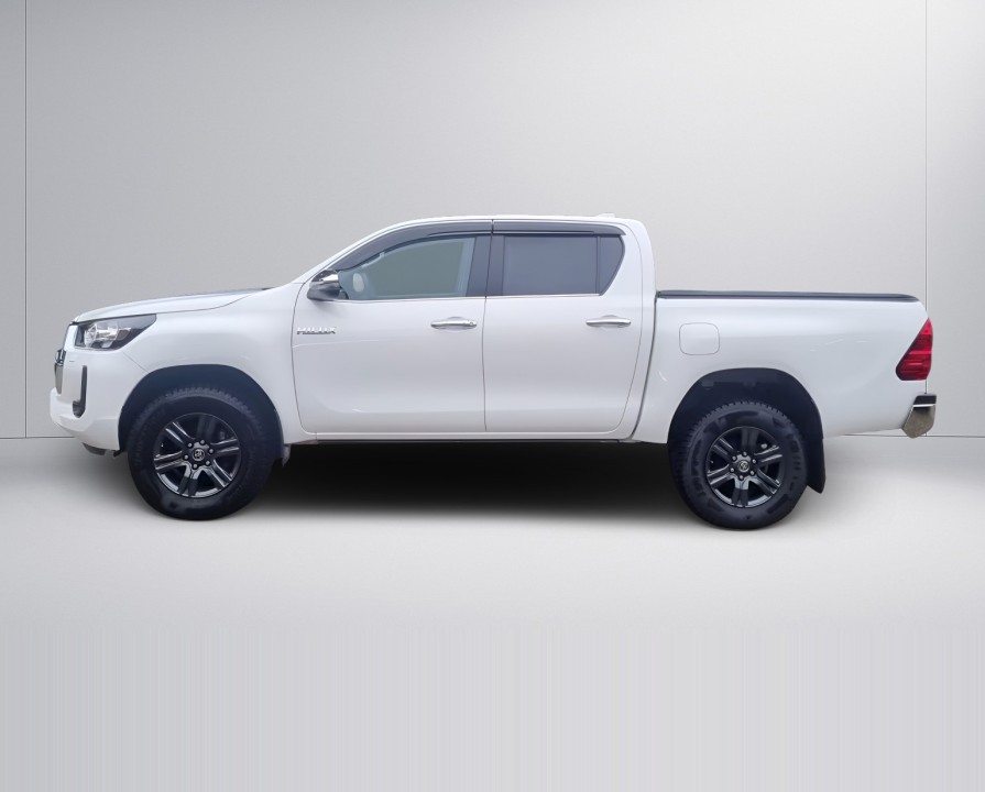 Toyota Hilux Double Cab (2)