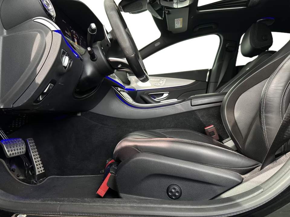 Mercedes-Benz CLS 53 AMG - foto 16