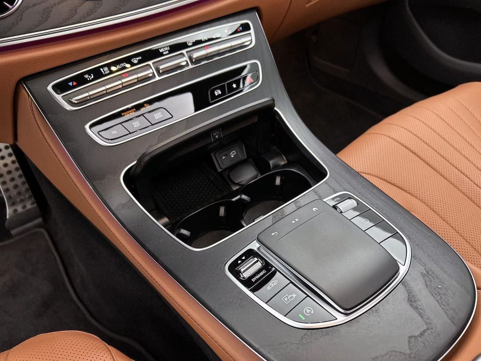 Mercedes-Benz CLS 350 AMG - foto 13