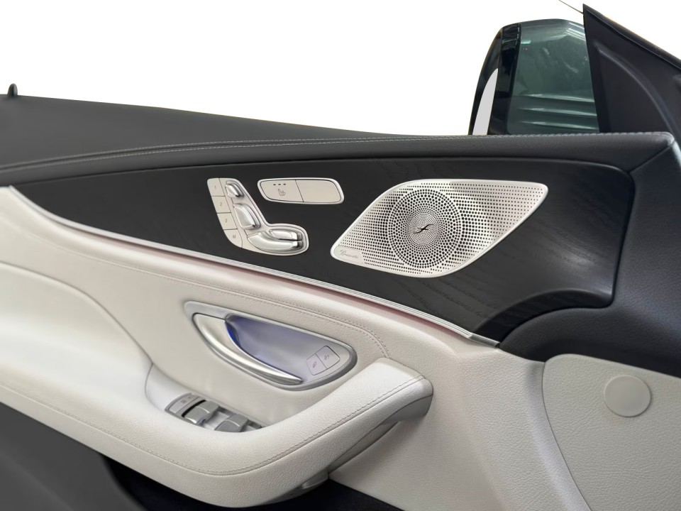 Mercedes-Benz CLS 300d 4MATIC AMG - foto 15