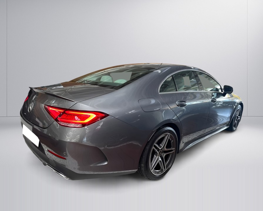 Mercedes-Benz CLS 300d 4MATIC AMG (2)