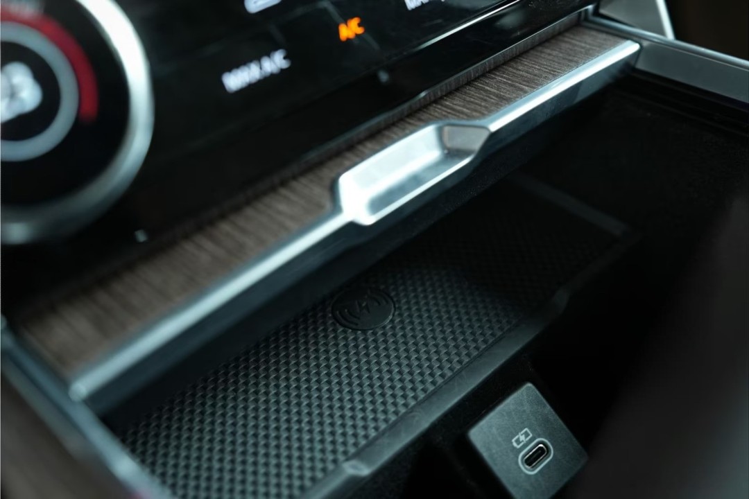 Land Rover Range Rover P440e SE - foto 22