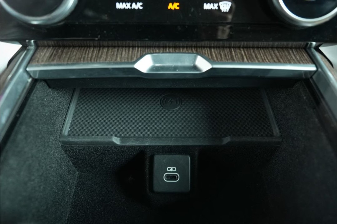 Land Rover Range Rover P440e SE - foto 25