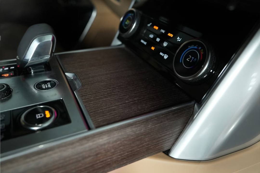 Land Rover Range Rover P440e SE - foto 19