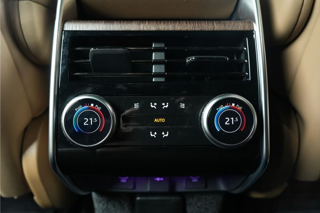 Land Rover Range Rover P440e SE - foto 26