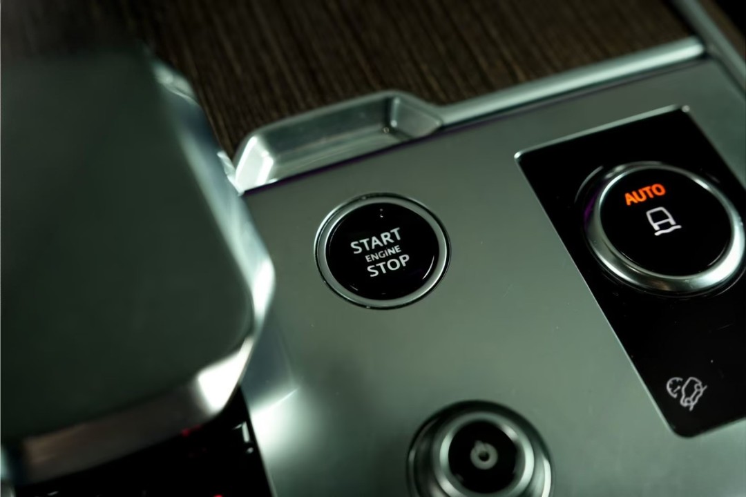 Land Rover Range Rover P440e SE - foto 16