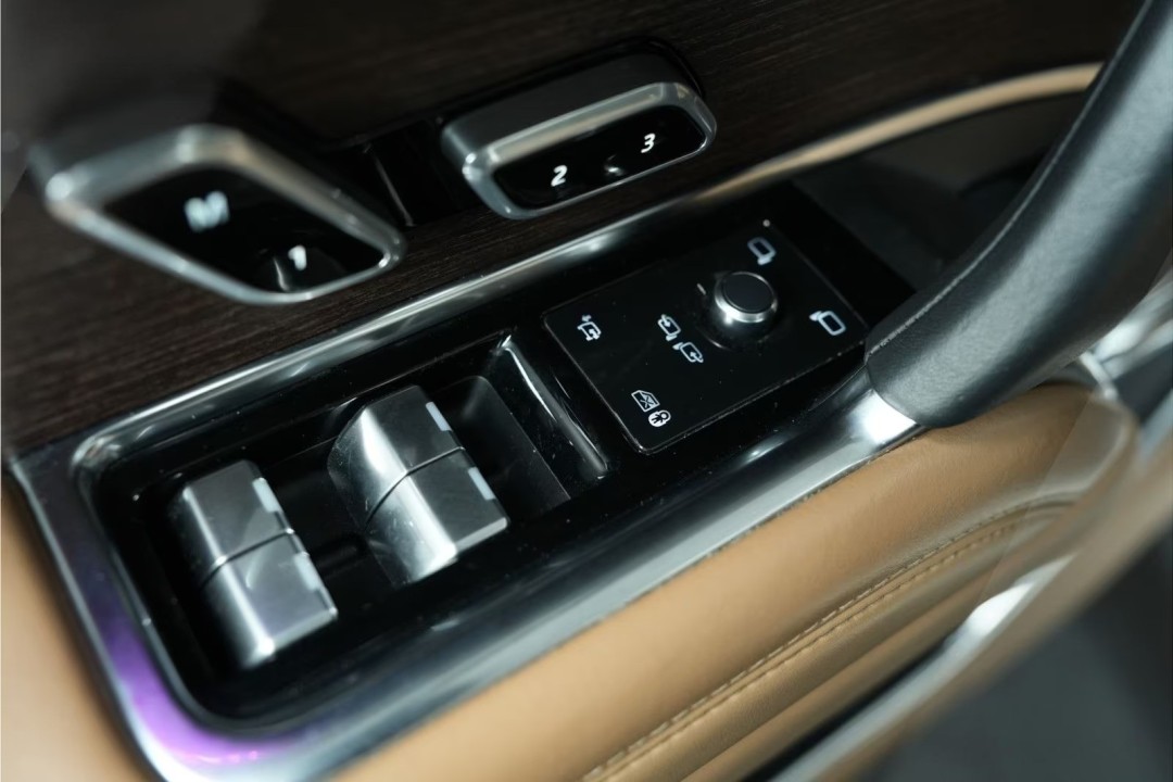 Land Rover Range Rover P440e SE - foto 35