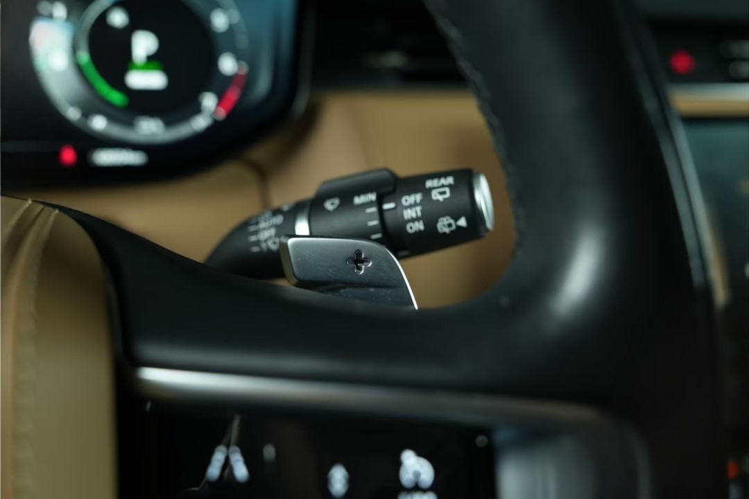 Land Rover Range Rover P440e SE - foto 14