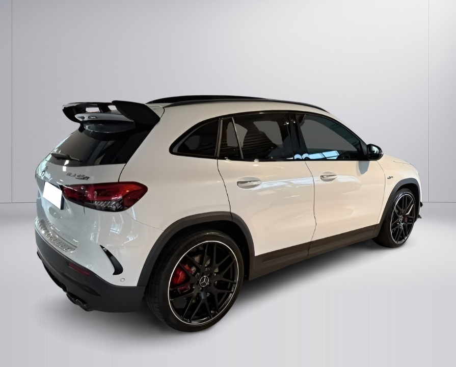 Mercedes-Benz GLA 45 AMG S 4MATIC+ (2)